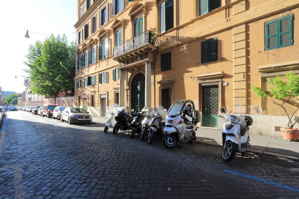 Lejlighed Ych-charming Flat Near Colosseum